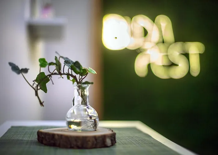 Location, Quiet, Stylish Appartement *