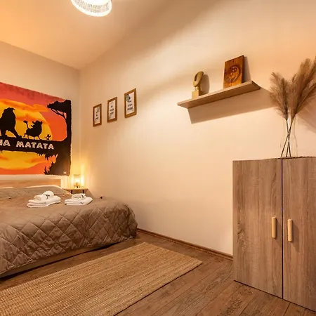Location, Quiet, Stylish Apartment Budapest