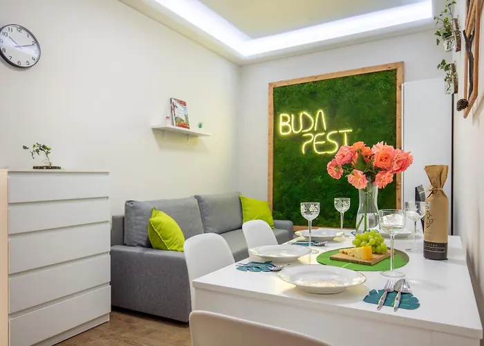 Location, Quiet, Stylish *